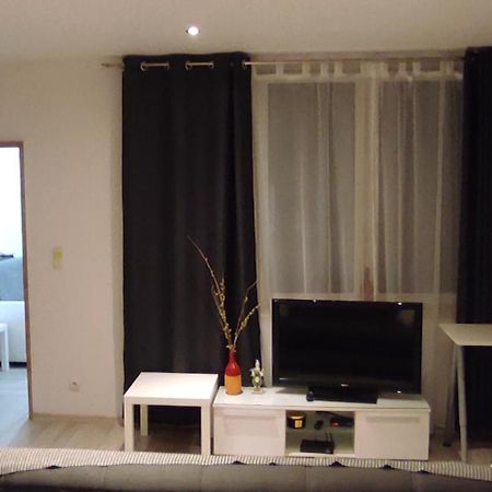 City Center Apartment 45M, 1 Bedroom And 1 Living Room With Kitchen Plus Bathroom, A Perfect Family Friendly Place Or For Home Office And A Longer Stay, A Proper Office Desk With Business Chair Provided, 100M From Market Square And Vistula River Grudziądz Dış mekan fotoğraf